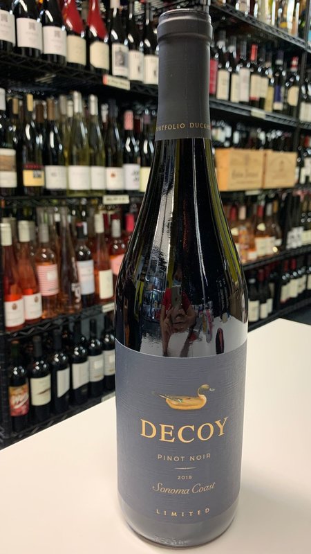 Decoy Decoy Limited Pinot Noir 2018 750ml