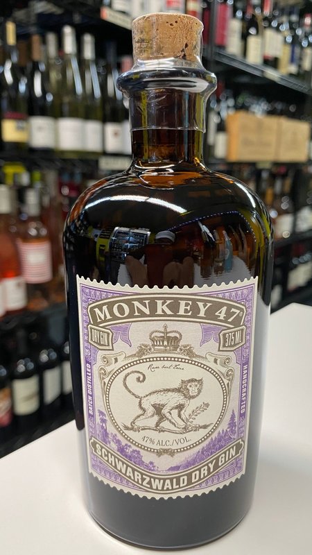 https://cdn.shoplightspeed.com/shops/623432/files/26492614/450x800x1/monkey-47-monkey-47-gin-schwarzwald-dry-375ml.jpg