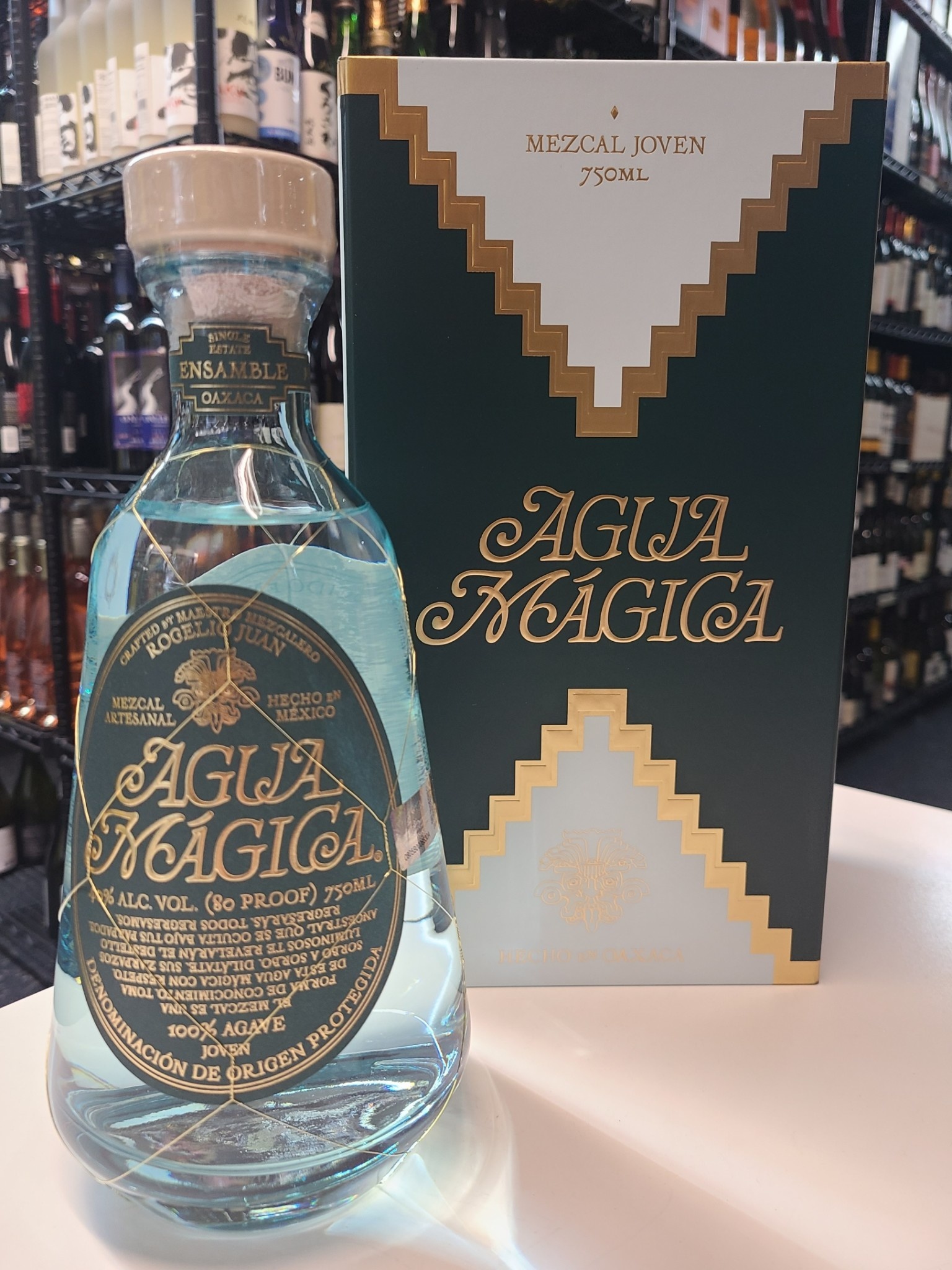 Agua Magica Gift Box Artesanal Mezcal 750ml