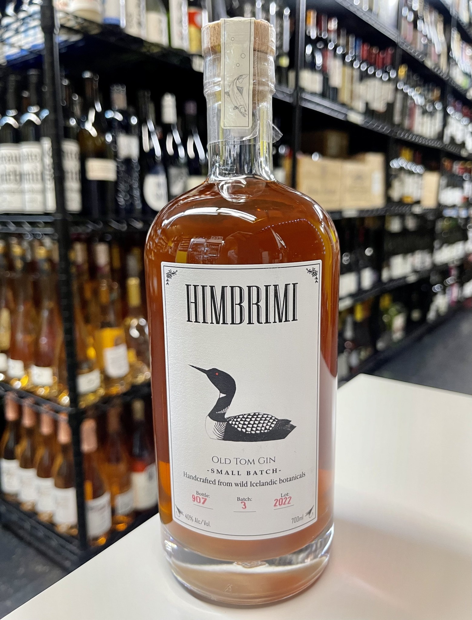 飲料・酒 新品未開封 HIMBRIMI アイスランド産 ジン 500ml 40%