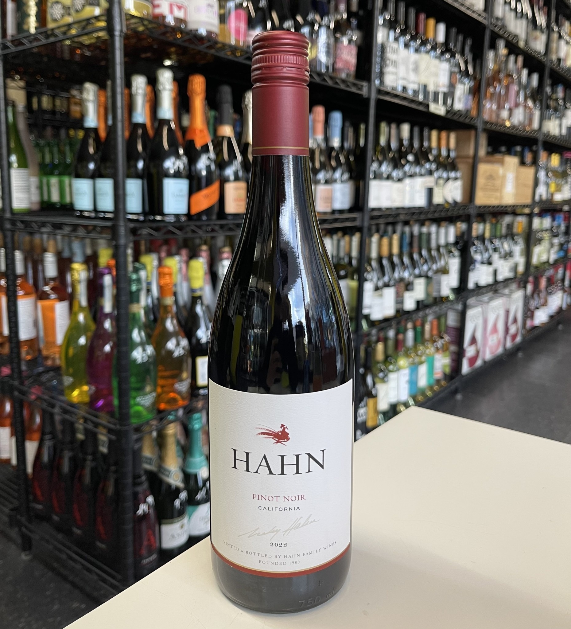 Hahn Pinot Noir 2022 750ml