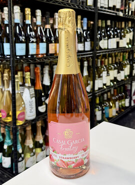 Casal Garcia Casal Garcia Fruitzy Strawberry NV 750ml