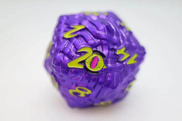 Jumbo Metal D20 - Mummy Wraps - Ukok Princess