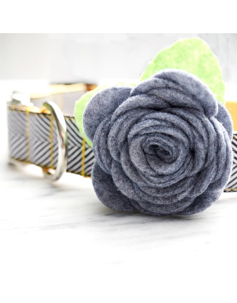 Mimi Green Dog Collar Flower: Rose