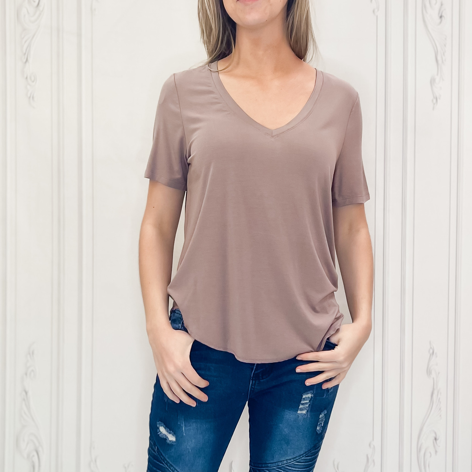 gentle fawn - Lewis v neck tee