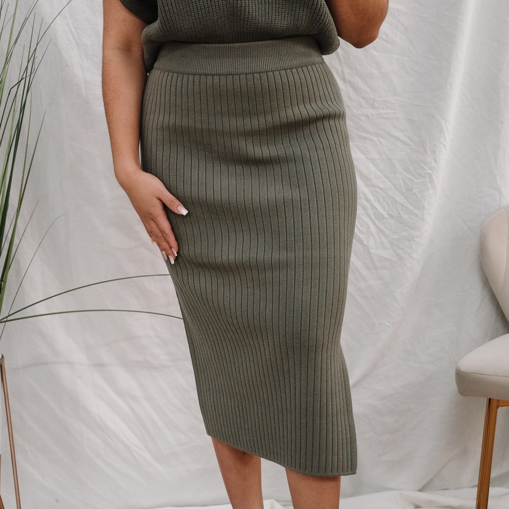 Apricot - vertical ribbed knit skirt