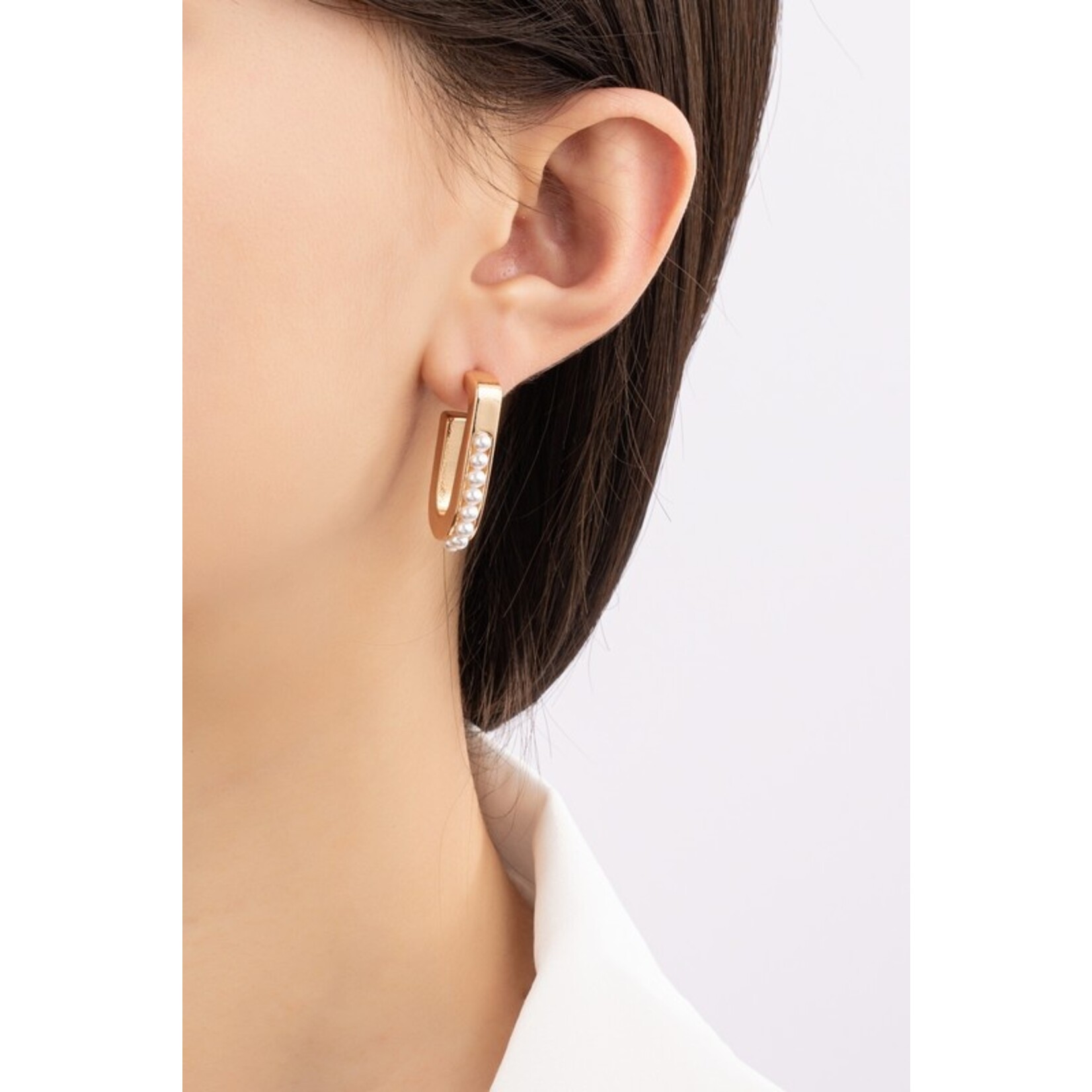 Mini pearl hoop earrings