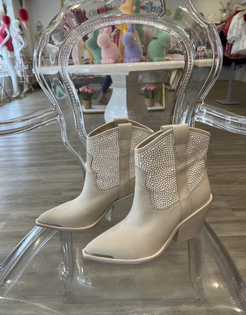 Dolce Vita Nashe Off White Pearl Booties