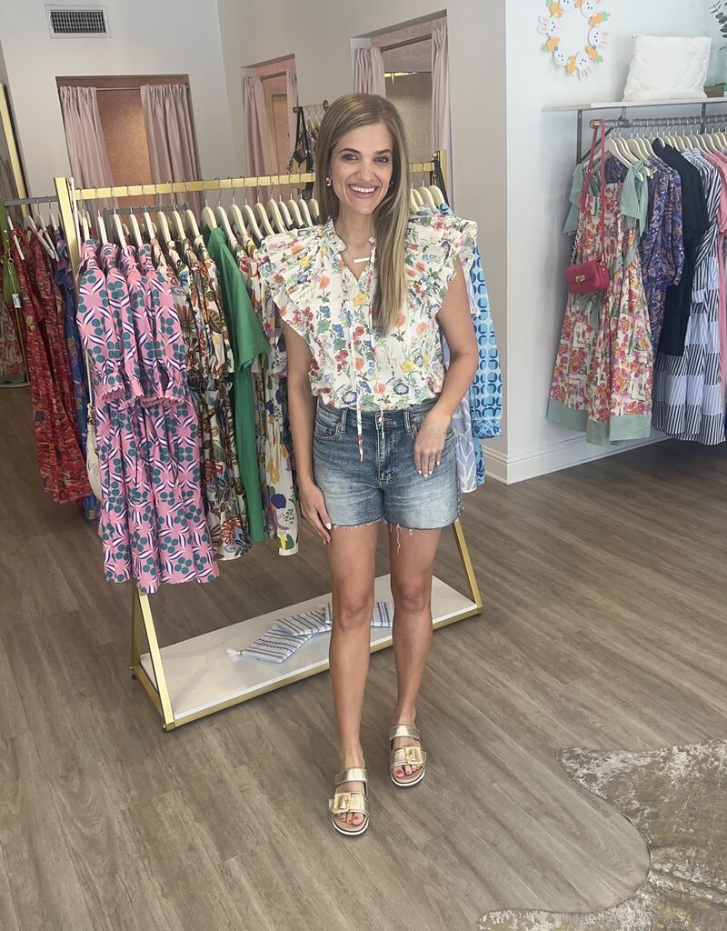 Daze Denim Sedona Mid Rise Short New Flame