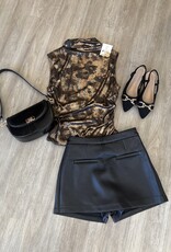 Left Turn Skort Black