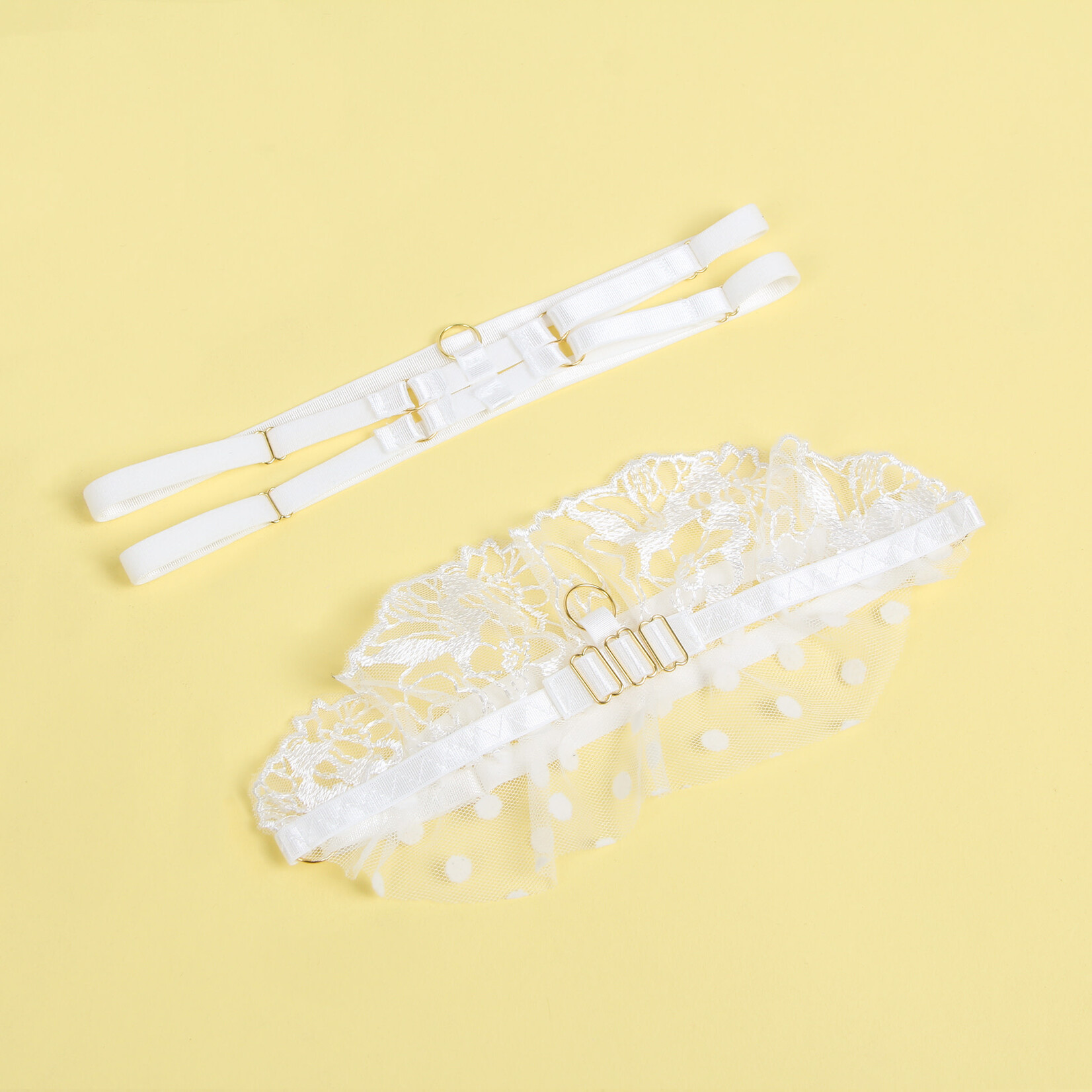 OH YEAH! -  WHITE SEXY LACE GARTER BRA PANTY SET X-LARGE WHITE