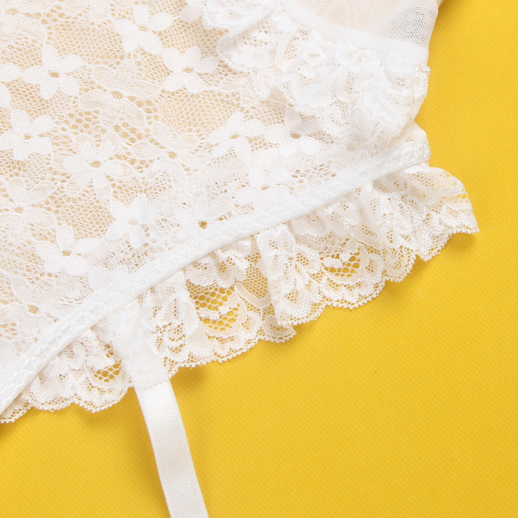 OH YEAH! -  WHITE SEXY JACQUARD LACE MESH CROTCHLESS BODYSUIT WITH GARTER SMALL WHITE