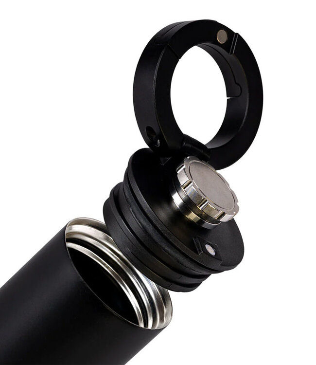 VSSL Insulated Flask and Light