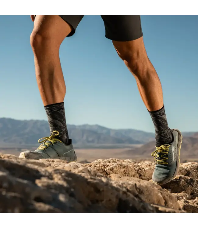 Darn Tough Men's Light Hiker Micro Crew Lightweight Hiking Sock