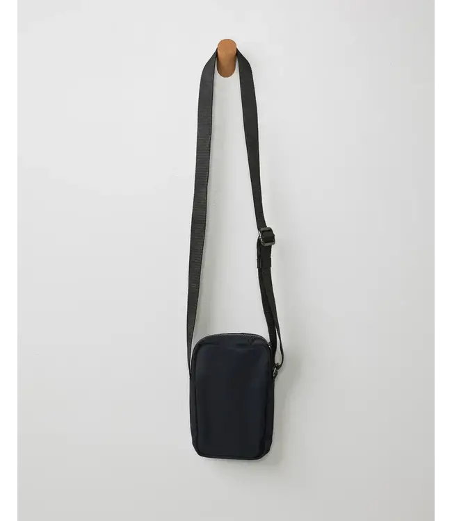 Vuori All Around Crossbody Bag