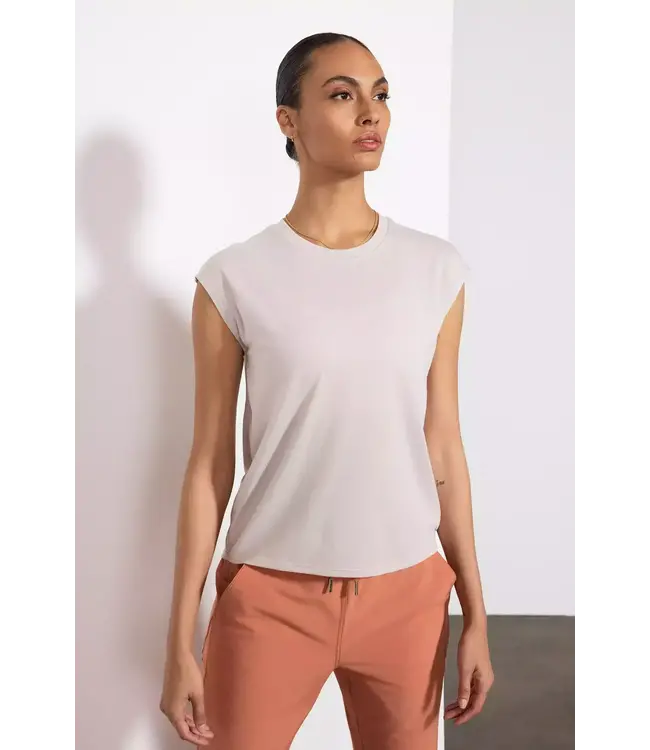 MPG Dynamic Crew Neck Short Sleeves Shirt