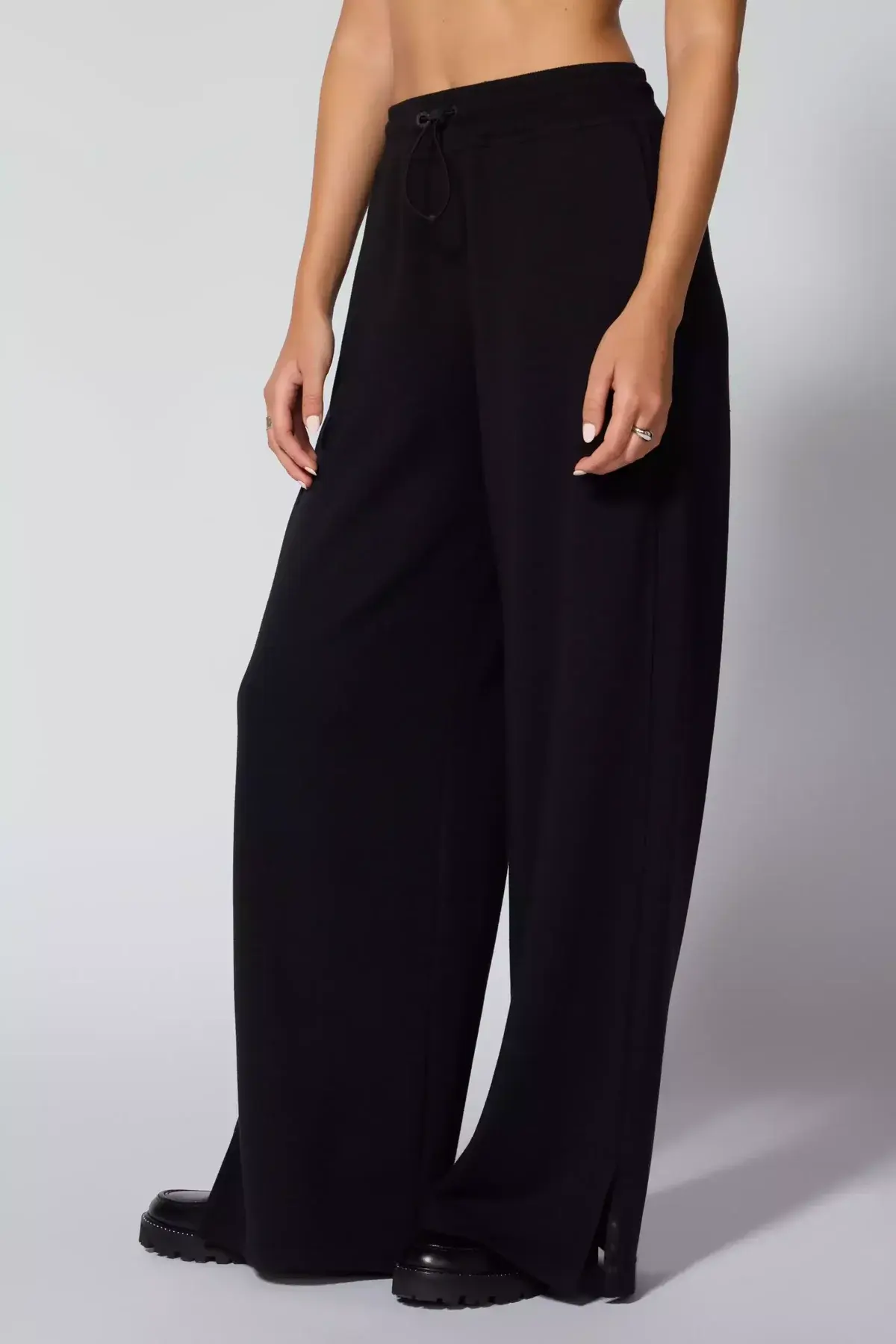 【SCENERITY】Lease wide slacks BCBGMAXAZRIA Women's High Waisted Wide Leg Zipper Pant