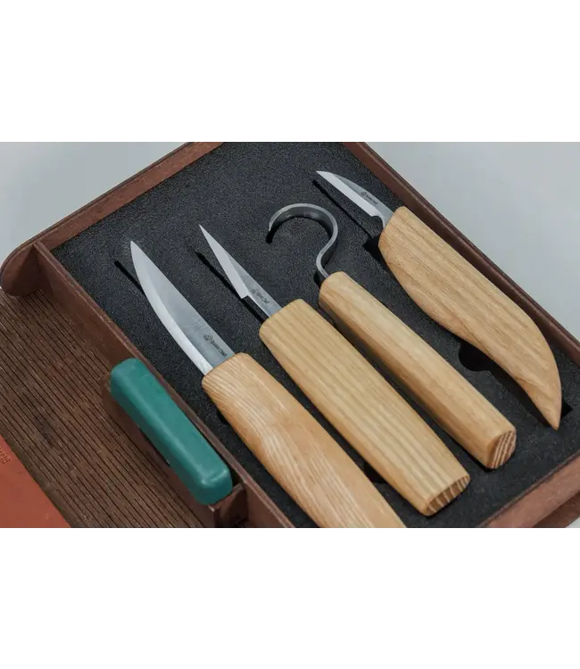 Beaver Craft Set of 4 Knives in a Book Case