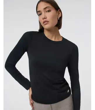 VUORI Vuori Women's Long Sleeve Lux Crew Tee