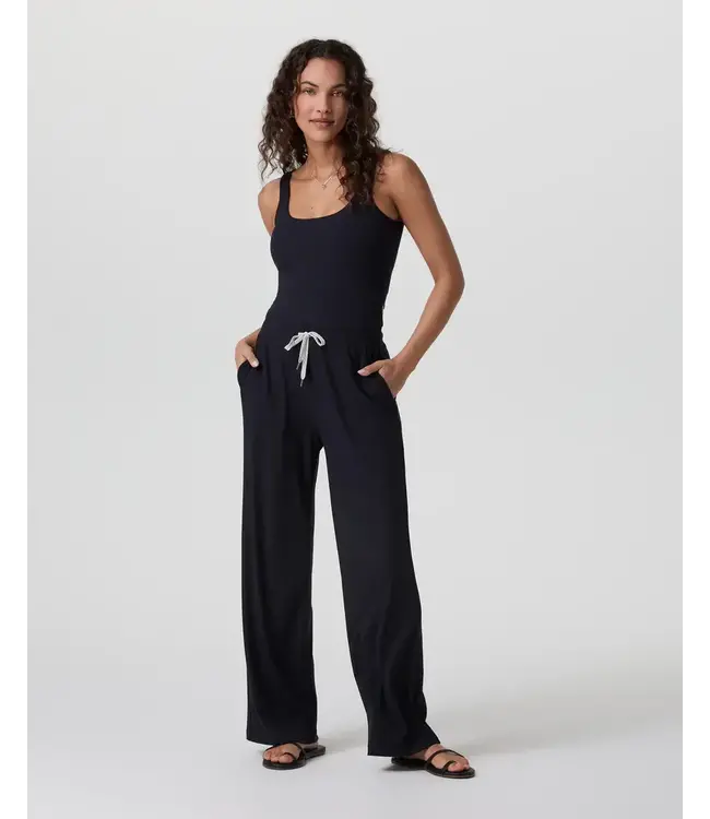 Vuori Women's Pose Scoop Jumpsuit