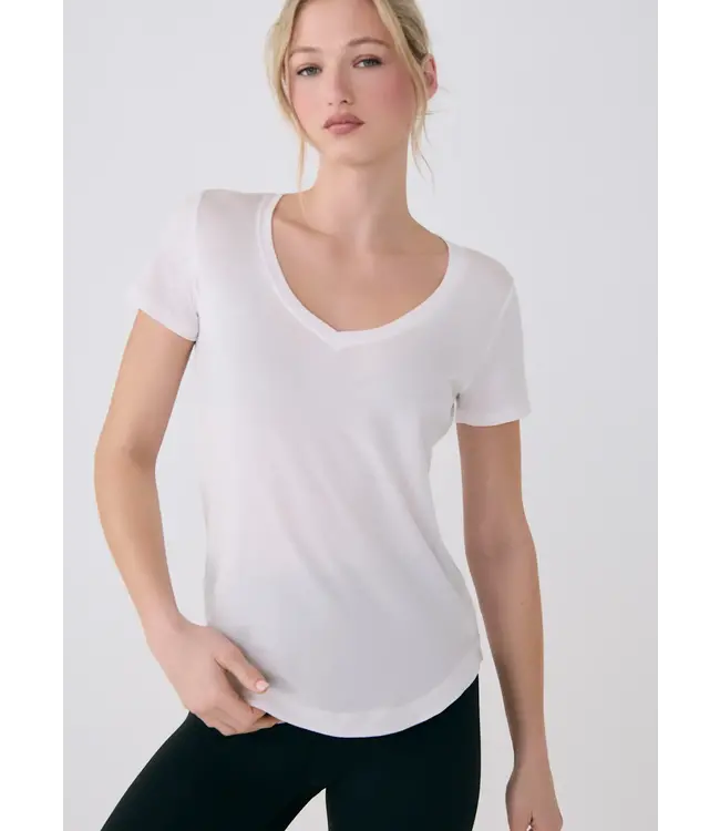 Lolë  Women's Dynamic V-Neck Shirt
