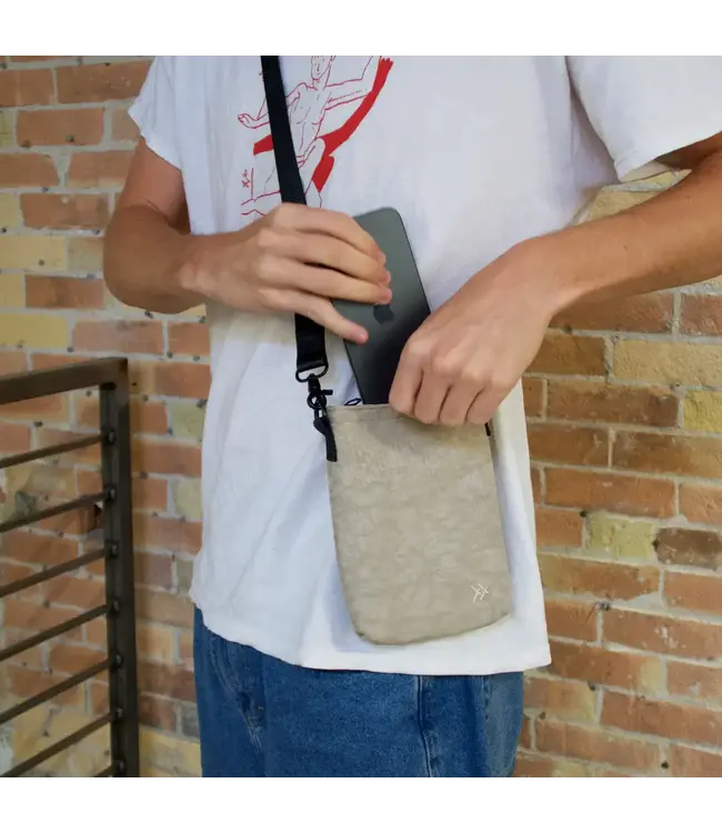 Thread Pocket Sling