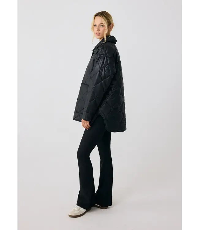 Lolë  Women's The Shacket Oversized Jacket