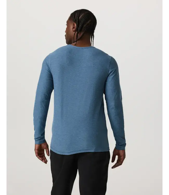 Vuori Men's Long Sleeve Strato Tech Tee