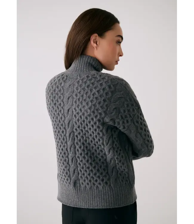 Lolë Women's Camila 1/2 Zip Sweater