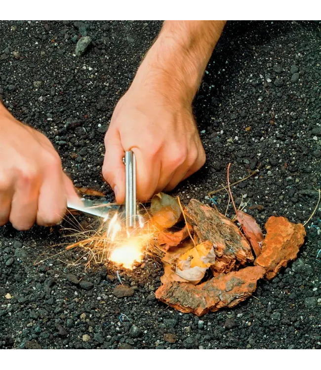 Coghlan's Magnesium Fire Starter