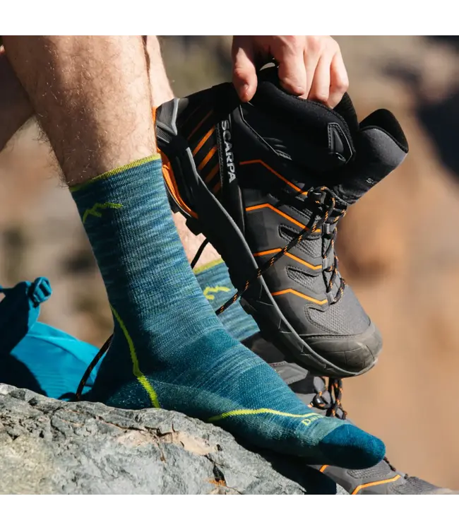 Darn Tough Men's Light Hiker Micro Crew Lightweight Hiking Sock