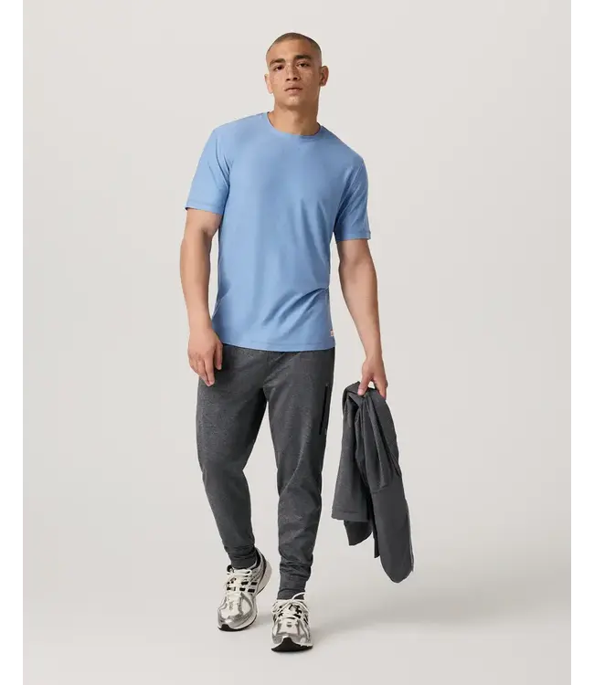 Vuori Men's Strato Tech Top