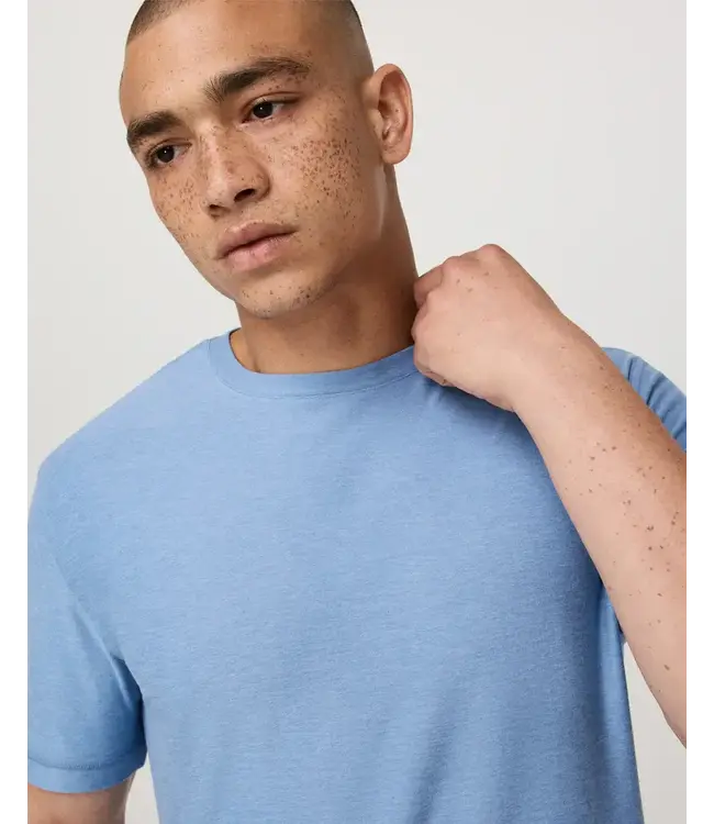 Vuori Men's Strato Tech Top