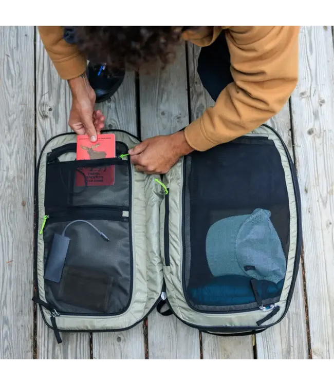 Gregory Border Carry-On