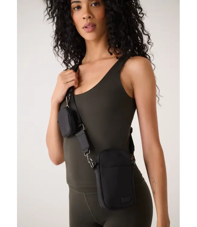 Lolë  Vendome Phone Bag