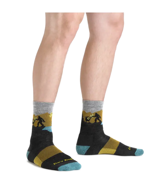 Darn Tough Men's Close Encounters Micro Crew Midweight Hiking Socks