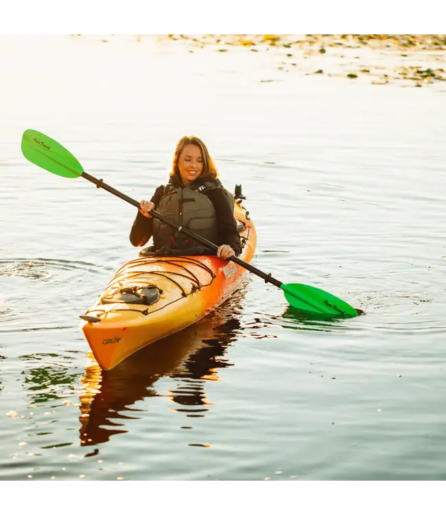 Aqua Bound Sting Ray Fiberglass 2-Piece Snap-Button Kayak Paddle