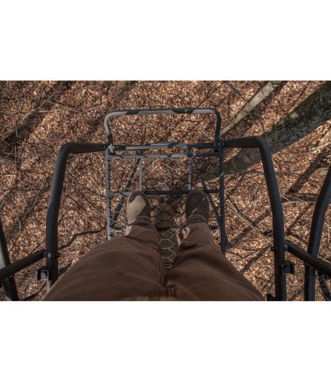 Hawk 20' 1.5-Man BigHorn Ladderstand