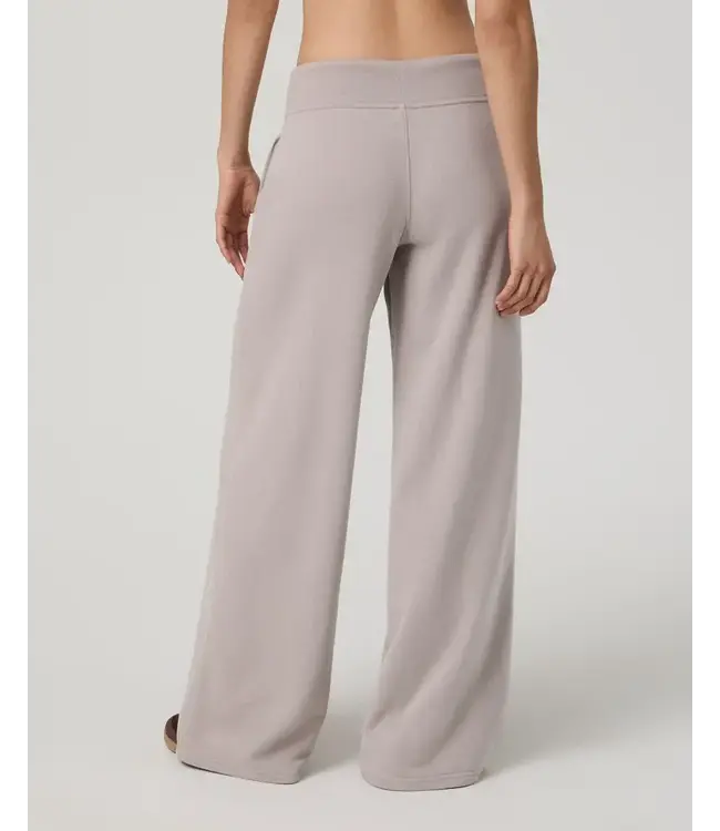 Vuori Sedona Midrise Wideleg Sweatpant