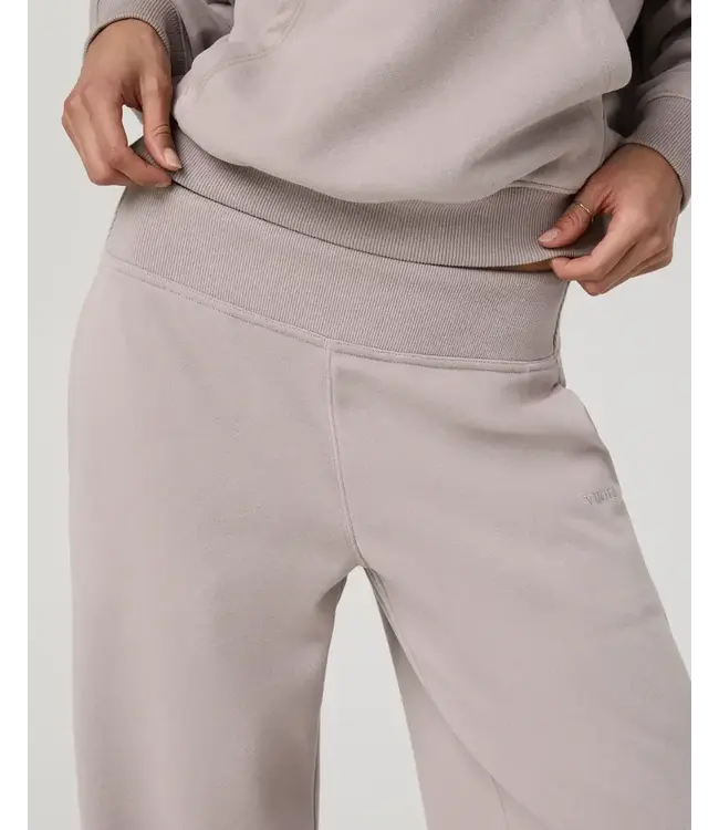 Vuori Sedona Midrise Wideleg Sweatpant