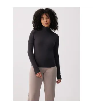 LOLE Lolë  Women's Celeste Turtleneck