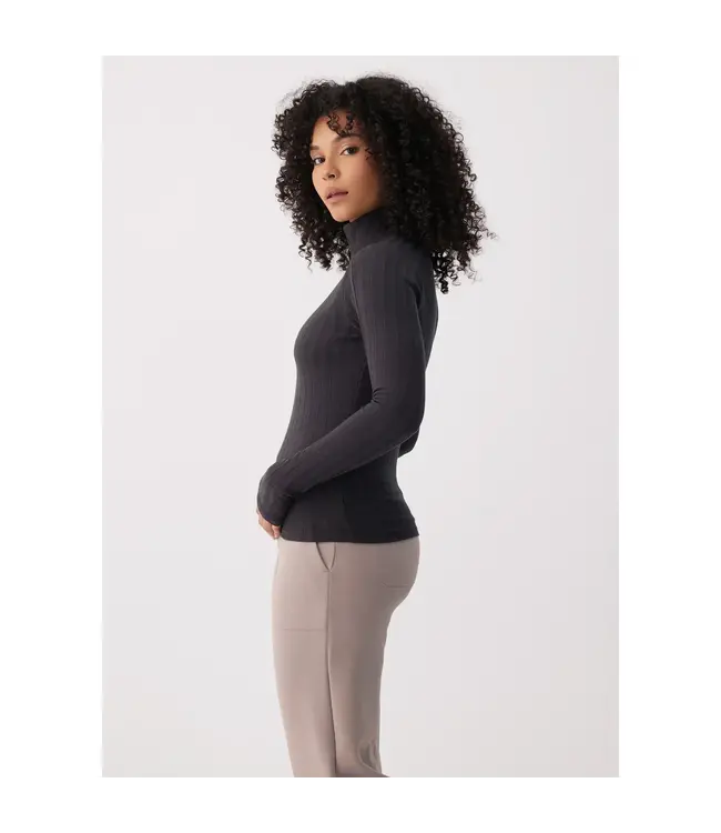 Lolë  Women's Celeste Turtleneck