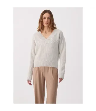 LOLE Lolë  Women's Verdun V-neck Sweater