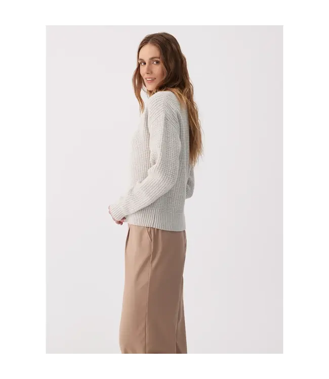 Lolë  Women's Verdun V-neck Sweater