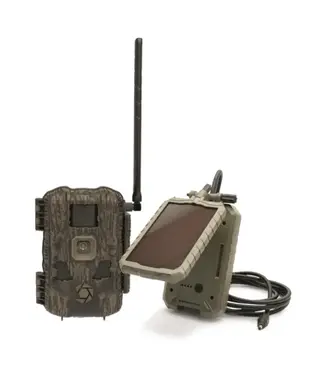 Stealth Fusion Max 2.0 Camera with Solar Panel