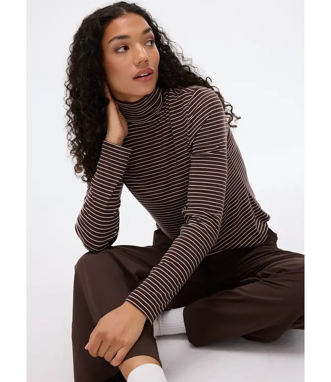 Fig Women's AZRA Turtleneck Top