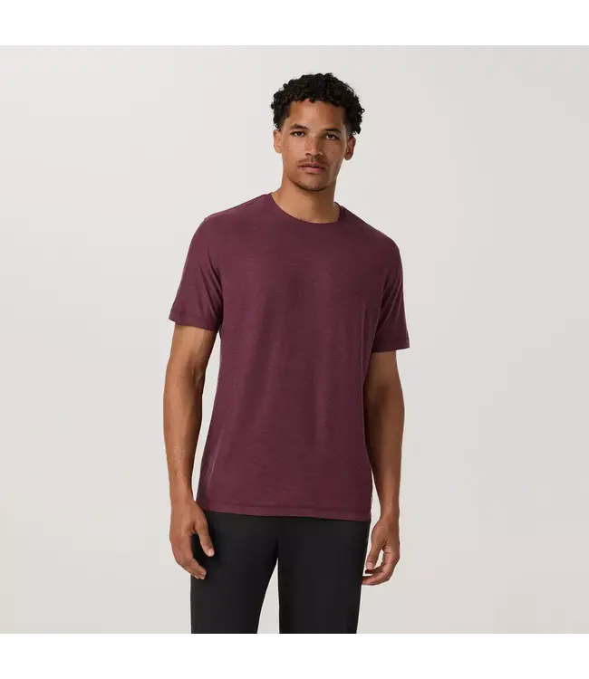 Vuori Men's Strato Tech Top