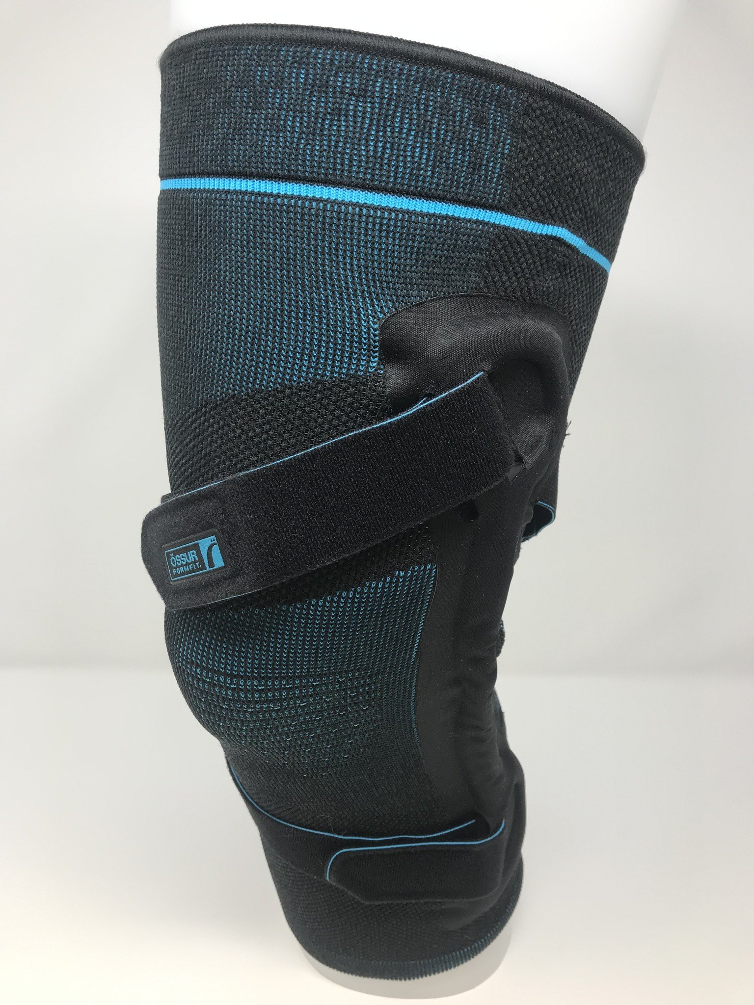 Form Fit Neoprene Knee Sleeve