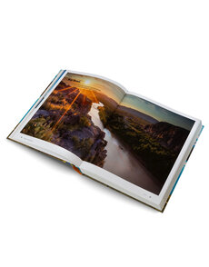 The Parklands: Trails and Secrets from the National Parks of the United States