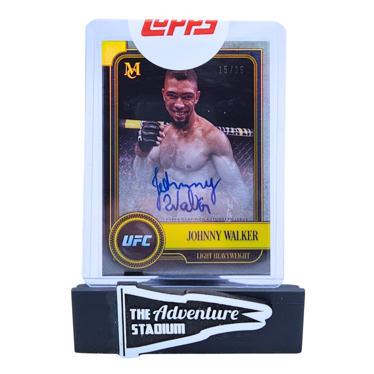 The Adventure Stadium 2018 Topps Museum Collection UFC Johnny Walker Autograph Gold 15/25
